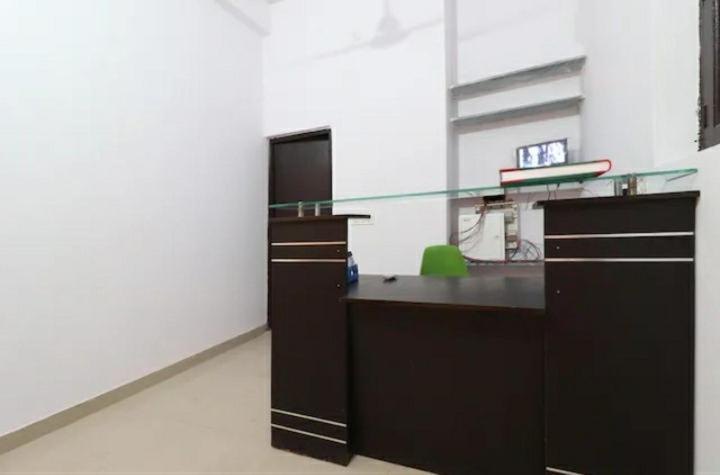 New Signature Village New Delhi Buitenkant foto